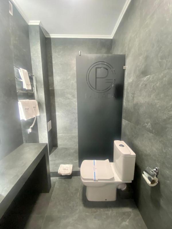 Pallada Hotel Ternopil Esterno foto
