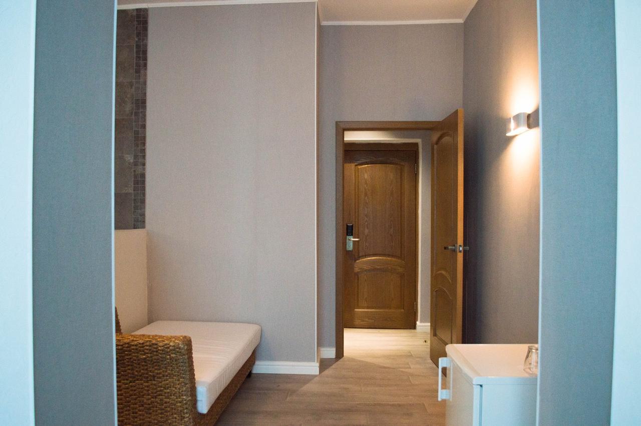 Pallada Hotel Ternopil Esterno foto